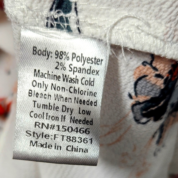 🌸 3/$25 🌸 fun2fun Cream Buttoned Polo Blouse with Cap Sleeves-Size XXL - Picture 6 of 10